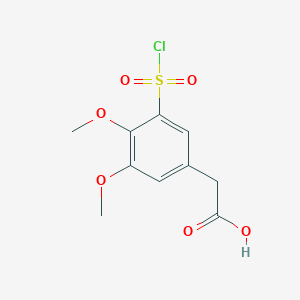 molecular formula C10H11ClO6S B1458853 2-[3-(氯磺酰基)-4,5-二甲氧基苯基]乙酸 CAS No. 1394041-20-3