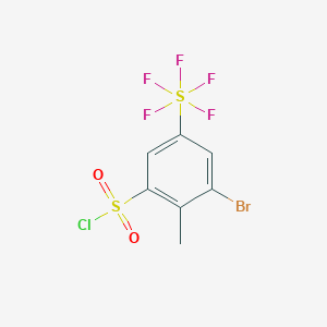 molecular formula C7H5BrClF5O2S2 B1459453 3-Bromo-2-methyl-5-(pentafluorosulfur)benzenesulfonyl chloride CAS No. 1706431-07-3