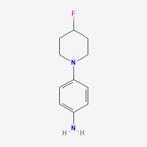 molecular formula C11H15FN2 B1459555 苯胺，4-(4-氟-1-哌啶基)- CAS No. 682330-21-8