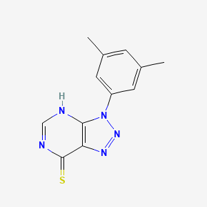 molecular formula C12H11N5S B1459963 3-(3,5-二甲苯基)-3H-[1,2,3]三唑并[4,5-d]嘧啶-7-基氢硫化物 CAS No. 1082437-15-7