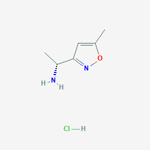molecular formula C6H11ClN2O B1460149 (1R)-1-(5-methyl-1,2-oxazol-3-yl)ethan-1-amine hydrochloride CAS No. 1807921-05-6