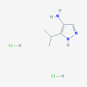 molecular formula C6H13Cl2N3 B1460651 3-(propan-2-yl)-1H-pyrazol-4-amine dihydrochloride CAS No. 2060033-70-5