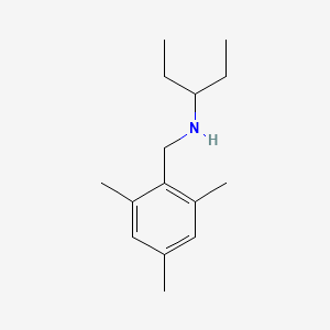 molecular formula C15H25N B1461230 (Pentan-3-yl)[(2,4,6-trimethylphenyl)methyl]amine CAS No. 1036434-87-3