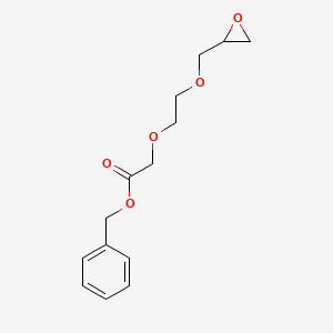 B1461674 (2-Oxiranylmethoxyethoxy)-acetic acid benzyl ester CAS No. 909570-36-1