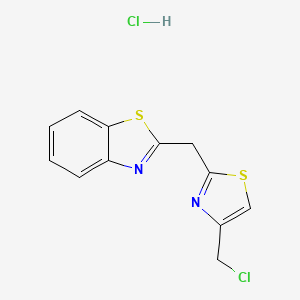 molecular formula C12H10Cl2N2S2 B1462867 2-{[4-(Chloromethyl)-1,3-thiazol-2-yl]methyl}-1,3-benzothiazole hydrochloride CAS No. 1331303-47-9