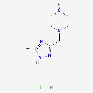 molecular formula C8H16ClN5 B1464076 1-[(5-methyl-1H-1,2,4-triazol-3-yl)methyl]piperazine hydrochloride CAS No. 1315366-39-2