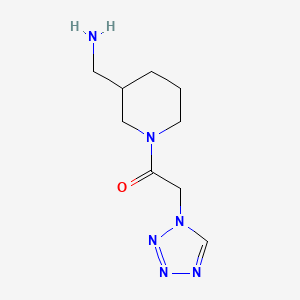 molecular formula C9H16N6O B1464867 1-[3-(aminomethyl)piperidin-1-yl]-2-(1H-1,2,3,4-tetrazol-1-yl)ethan-1-one CAS No. 1247353-92-9