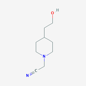 2-(4-(2-Hydroxyethyl)piperidin-1-yl)acetonitrile
