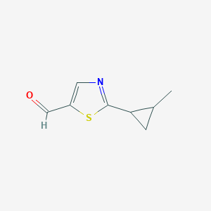 molecular formula C8H9NOS B1466741 2-(2-Methylcyclopropyl)-1,3-thiazole-5-carbaldehyde CAS No. 1421603-88-4