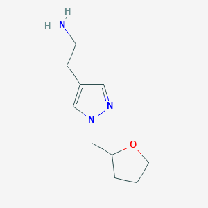 molecular formula C10H17N3O B1467510 2-{1-[(oxolan-2-yl)methyl]-1H-pyrazol-4-yl}ethan-1-amine CAS No. 1344012-81-2