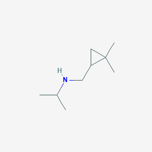 [(2,2-Dimethylcyclopropyl)methyl](propan-2-yl)amine