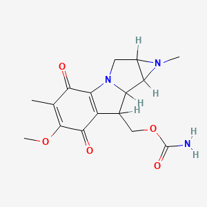 molecular formula C16H19N3O5 B14679874 (11-methoxy-5,12-dimethyl-10,13-dioxo-2,5-diazatetracyclo[7.4.0.02,7.04,6]trideca-1(9),11-dien-8-yl)methyl carbamate CAS No. 32633-50-4