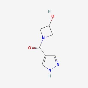 molecular formula C7H9N3O2 B1468793 1-(1H-pyrazole-4-carbonyl)azetidin-3-ol CAS No. 1340169-37-0