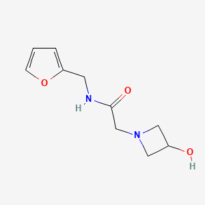 molecular formula C10H14N2O3 B1468956 N-[(furan-2-yl)methyl]-2-(3-hydroxyazetidin-1-yl)acetamide CAS No. 1339795-30-0