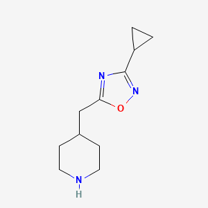 B1469721 4-[(3-Cyclopropyl-1,2,4-oxadiazol-5-yl)methyl]piperidine CAS No. 1239851-15-0