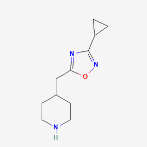 molecular formula C11H17N3O B1469721 4-[(3-环丙基-1,2,4-恶二唑-5-基)甲基]哌啶 CAS No. 1239851-15-0