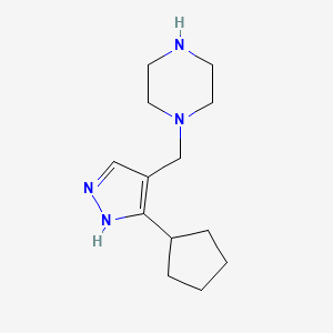 molecular formula C13H22N4 B1470274 1-((5-cyclopentyl-1H-pyrazol-4-yl)methyl)piperazine CAS No. 1503471-69-9