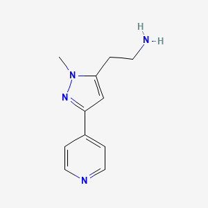 molecular formula C11H14N4 B1470337 2-(1-methyl-3-(pyridin-4-yl)-1H-pyrazol-5-yl)ethan-1-amine CAS No. 1779781-28-0