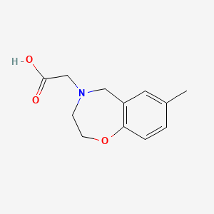 molecular formula C12H15NO3 B1470460 2-(7-methyl-2,3-dihydrobenzo[f][1,4]oxazepin-4(5H)-yl)acetic acid CAS No. 1785593-98-7