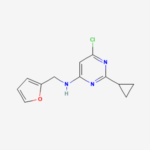molecular formula C12H12ClN3O B1470816 6-氯-2-环丙基-N-(呋喃-2-基甲基)嘧啶-4-胺 CAS No. 1111829-23-2
