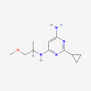 molecular formula C11H18N4O B1471661 2-环丙基-N4-(1-甲氧基丙-2-基)嘧啶-4,6-二胺 CAS No. 1537684-58-4