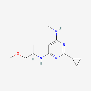 molecular formula C12H20N4O B1471665 2-环丙基-N4-(1-甲氧基丙-2-基)-N6-甲基嘧啶-4,6-二胺 CAS No. 1513674-60-6