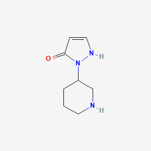 molecular formula C8H13N3O B1472327 1-(piperidin-3-yl)-1H-pyrazol-5-ol CAS No. 1521182-70-6