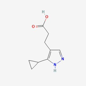 molecular formula C9H12N2O2 B1472428 3-(5-cyclopropyl-1H-pyrazol-4-yl)propanoic acid CAS No. 1545507-08-1