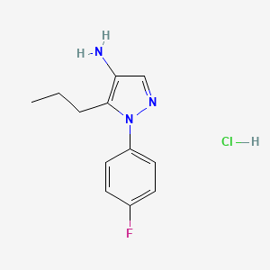 molecular formula C12H15ClFN3 B1472494 1-(4-fluorophenyl)-5-propyl-1H-pyrazol-4-amine hydrochloride CAS No. 1798685-35-4