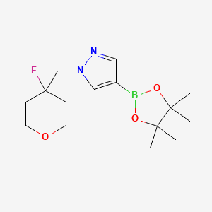 molecular formula C15H24BFN2O3 B1472561 1-[(4-fluorooxan-4-yl)methyl]-4-(4,4,5,5-tetramethyl-1,3,2-dioxaborolan-2-yl)-1H-pyrazole CAS No. 1488389-14-5