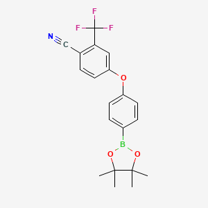 molecular formula C20H19BF3NO3 B1472620 4-[4-(4,4,5,5-四甲基-[1,3,2]二氧杂硼杂环戊二烷-2-基)苯氧基]-2-三氟甲基苯甲腈 CAS No. 1367127-44-3