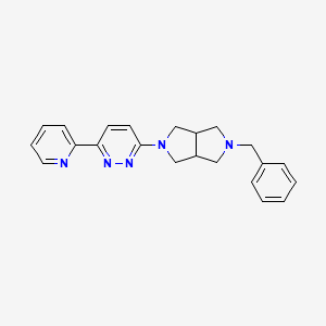 molecular formula C22H23N5 B1473098 2-Benzyl-5-(6-(pyridin-2-yl)pyridazin-3-yl)octahydropyrrolo[3,4-c]pyrrole CAS No. 2098005-16-2