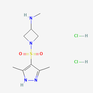 molecular formula C9H18Cl2N4O2S B1473211 1-((3,5-dimethyl-1H-pyrazol-4-yl)sulfonyl)-N-methylazetidin-3-amine dihydrochloride CAS No. 2097945-82-7