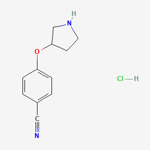 molecular formula C11H13ClN2O B1473372 4-(Pyrrolidin-3-yloxy)benzonitrile hydrochloride CAS No. 2098021-37-3