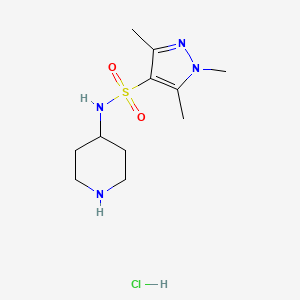 molecular formula C11H21ClN4O2S B1473386 1,3,5-trimethyl-N-piperidin-4-yl-1H-pyrazole-4-sulfonamide hydrochloride CAS No. 1838527-42-6