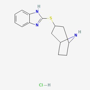 molecular formula C14H18ClN3S B1473454 2-{8-azabicyclo[3.2.1]octan-3-ylsulfanyl}-1H-1,3-benzodiazole hydrochloride CAS No. 1955515-79-3