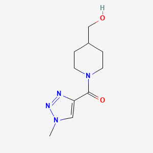 molecular formula C10H16N4O2 B1474086 (4-(hydroxymethyl)piperidin-1-yl)(1-methyl-1H-1,2,3-triazol-4-yl)methanone CAS No. 1789313-20-7