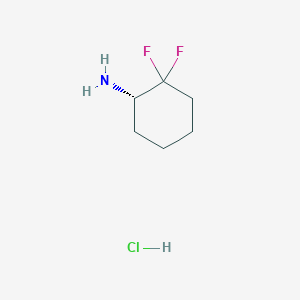 molecular formula C6H12ClF2N B1474188 (1S)-2,2-二氟环己-1-胺盐酸盐 CAS No. 1638744-12-3