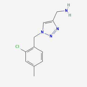 molecular formula C11H13ClN4 B1474881 (1-(2-氯-4-甲基苄基)-1H-1,2,3-三唑-4-基)甲胺 CAS No. 1694896-22-4