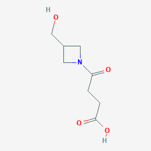 molecular formula C8H13NO4 B1474884 4-(3-(Hydroxymethyl)azetidin-1-yl)-4-oxobutanoic acid CAS No. 1697558-86-3