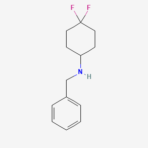 molecular formula C13H17F2N B1475785 N-benzyl-4,4-difluorocyclohexan-1-amine CAS No. 1873679-07-2