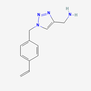 molecular formula C12H14N4 B1475812 (1-(4-vinylbenzyl)-1H-1,2,3-triazol-4-yl)methanamine CAS No. 2098005-80-0