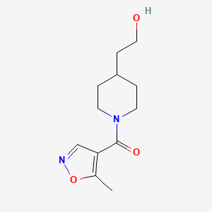 molecular formula C12H18N2O3 B1476053 (4-(2-Hydroxyethyl)piperidin-1-yl)(5-methylisoxazol-4-yl)methanone CAS No. 2097952-36-6