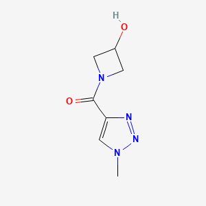 molecular formula C7H10N4O2 B1476068 (3-hydroxyazetidin-1-yl)(1-methyl-1H-1,2,3-triazol-4-yl)methanone CAS No. 1864167-71-4