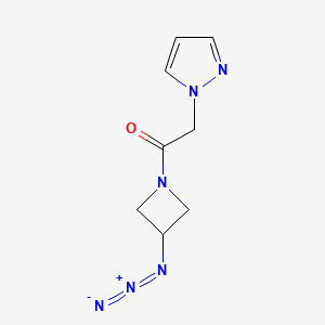 molecular formula C8H10N6O B1476142 1-(3-叠氮基氮杂环丁-1-基)-2-(1H-吡唑-1-基)乙烷-1-酮 CAS No. 2098079-74-2