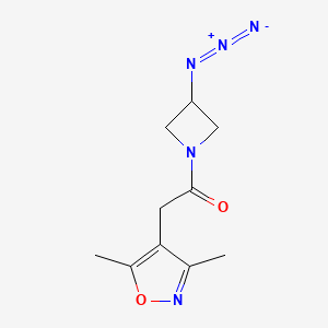 molecular formula C10H13N5O2 B1476208 1-(3-Azidoazetidin-1-yl)-2-(3,5-dimethylisoxazol-4-yl)ethan-1-one CAS No. 2097978-10-2