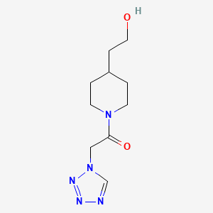 1-(4-(2-hydroxyethyl)piperidin-1-yl)-2-(1H-tetrazol-1-yl)ethan-1-one