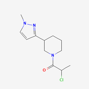 molecular formula C12H18ClN3O B1476262 2-chloro-1-(3-(1-methyl-1H-pyrazol-3-yl)piperidin-1-yl)propan-1-one CAS No. 2098088-96-9