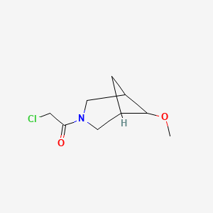 molecular formula C9H14ClNO2 B1476286 2-クロロ-1-(6-メトキシ-3-アザビシクロ[3.1.1]ヘプタン-3-イル)エタン-1-オン CAS No. 2097954-64-6