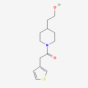1-(4-(2-Hydroxyethyl)piperidin-1-yl)-2-(thiophen-3-yl)ethan-1-one